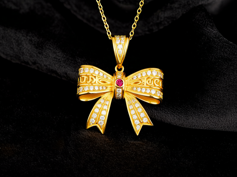 黄金蝴蝶结吊坠图片